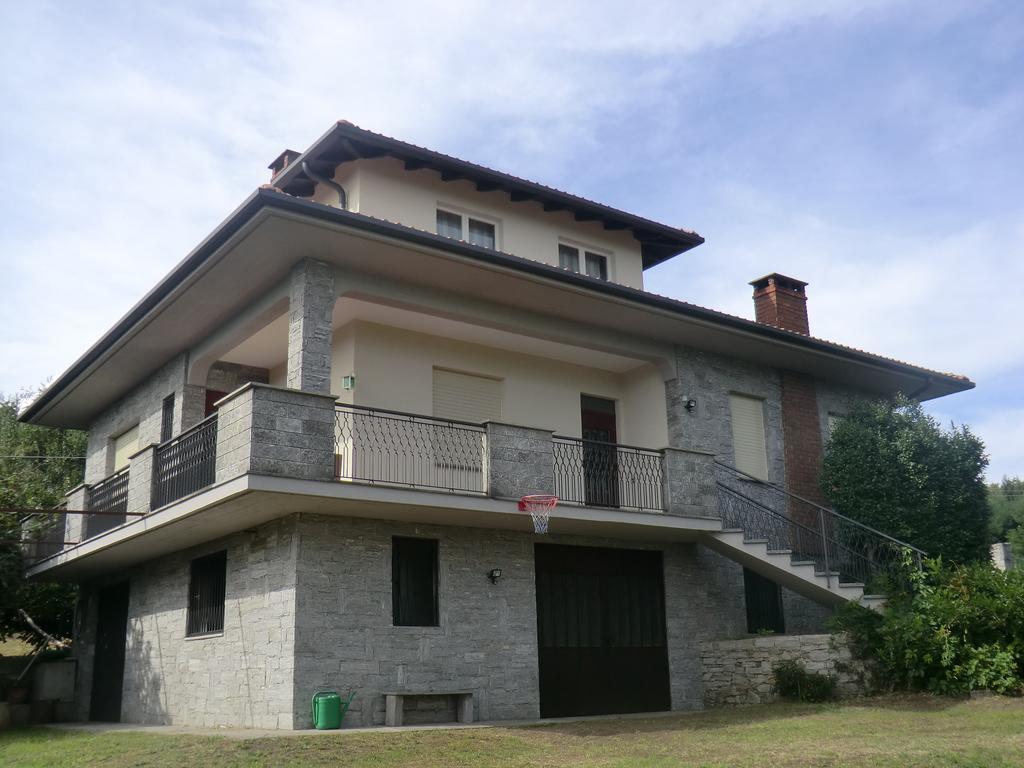 Casale Cadeloro Apartment Nebbiuno Exterior photo